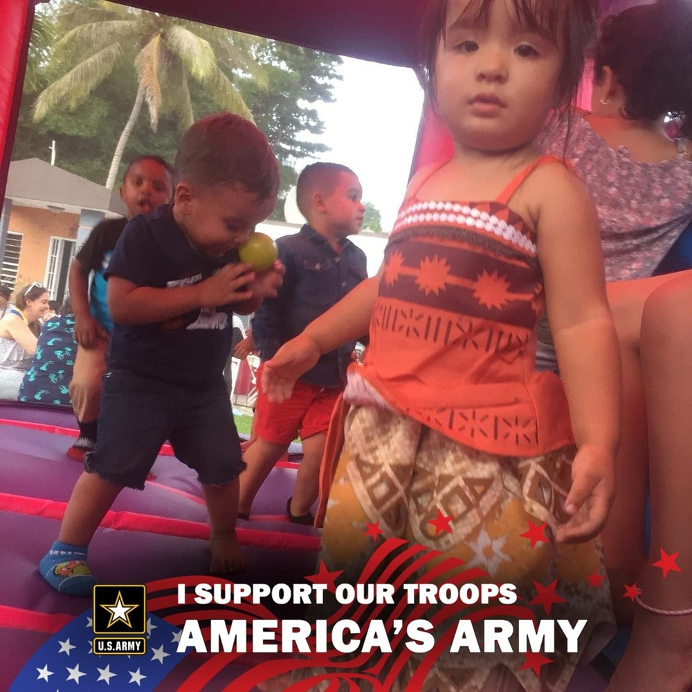 Meet your Posher, Adela